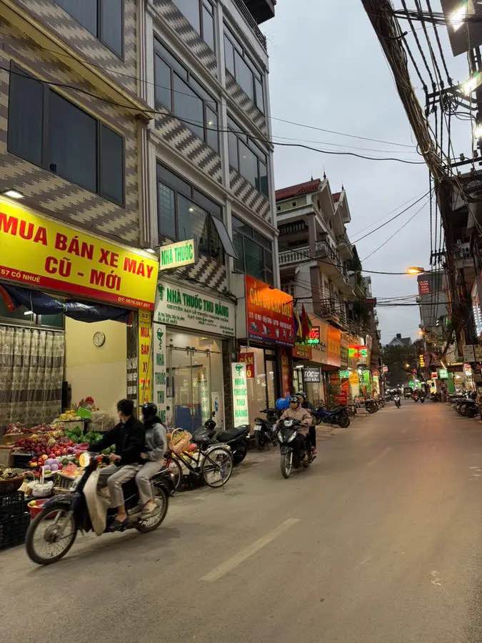 Nhà mặt phố Cổ Nhuế 47m² giá 18 tỷ - Thiết kế hiện đại, thang máy