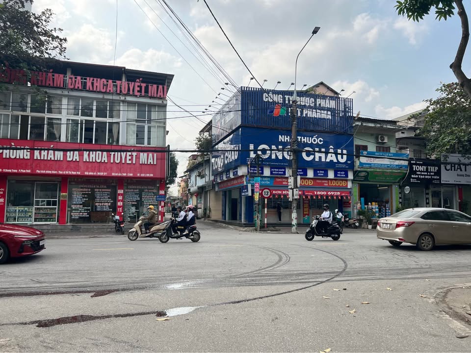 Nhà 2 tầng mặt tiền đường Quang Trung, Phan Thiết 60m² - Vị trí đắc địa gần trung tâm!