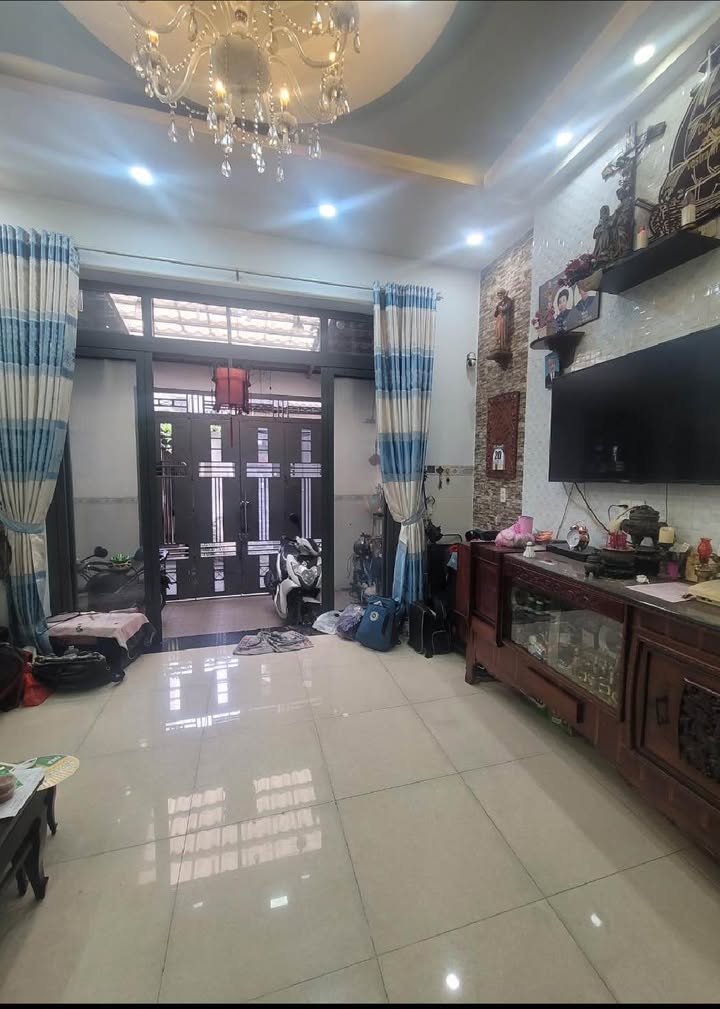 Nhà mặt tiền đường Lê Lai, Tân Bình, 68m² giá 10.3 tỷ - Bán gấp trước Tết!