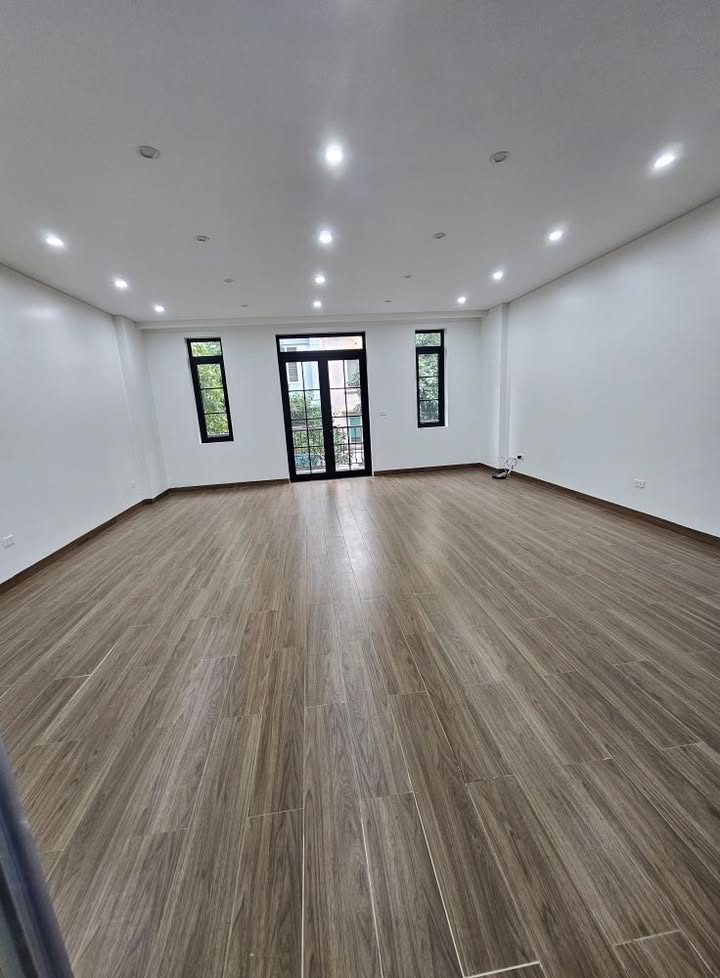 Sàn văn phòng cho thuê Ngô Thì Nhậm Hà Đông 75m² giá 8 triệu - Nhận sàn ngay!