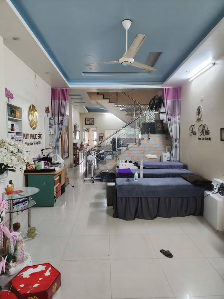 Nhà 3 tầng đường An Dương Vương 101m² giá 3 tỷ - Kinh doanh tốt, phù hợp mở SPA!