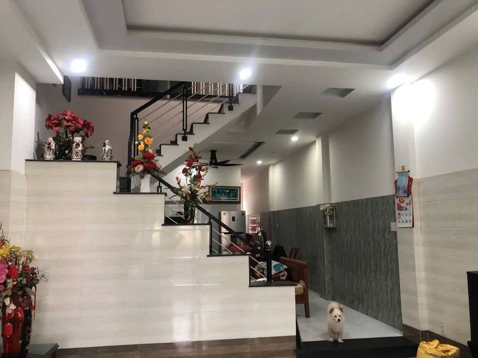 Nhà đẹp 3 tầng đường Cẩm Chánh 3, Đà Nẵng 100m² giá 6.59 tỷ - Sẵn sàng vào ở!