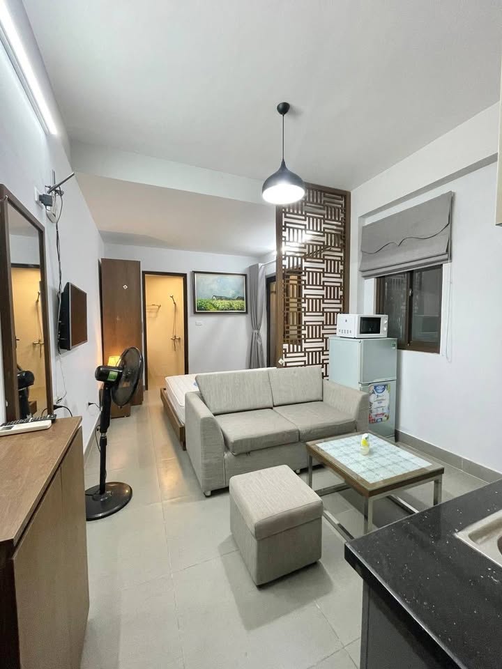 Phòng cho thuê tại Ngõ 165 Dương Quảng Hàm, Cầu Giấy, 30m² chỉ 5.5 triệu/tháng - An toàn, tiện nghi!