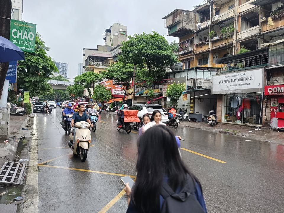 Nhà mặt phố Thái Thịnh, Đống Đa 80m² giá 24 tỷ - Kinh doanh đỉnh cao!