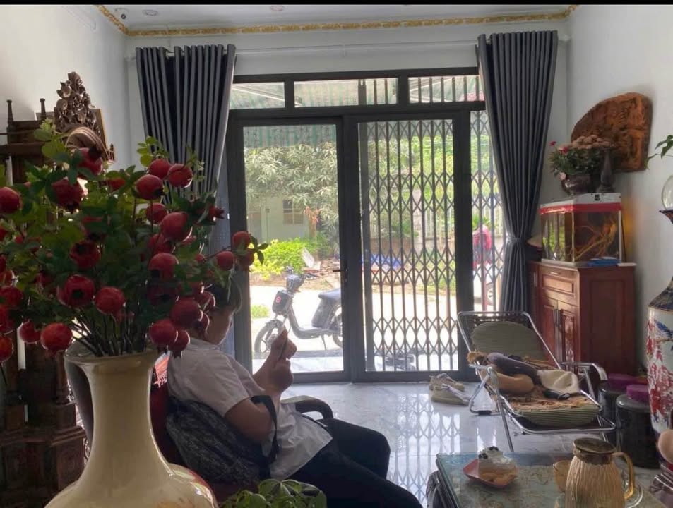 Nhà C4 mới đẹp tại Đường Đàm Quang Trung, Lào Cai 82m² giá 1.65 tỷ - Đầu tư tuyệt vời cho vợ chồng trẻ!