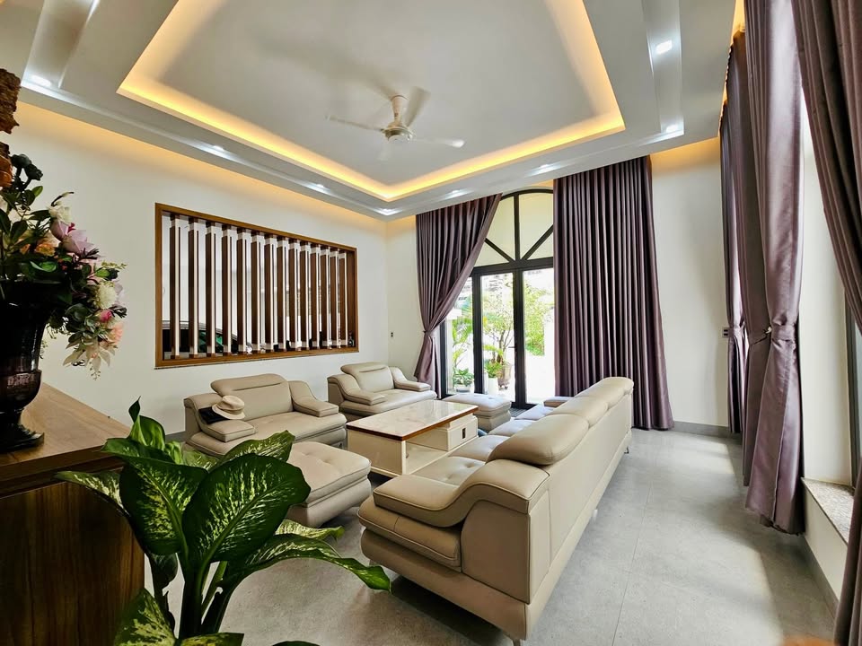 Nhà mái Thái mặt tiền Lương Văn Can, 293.75m² giá 10.5 tỷ - Đầu tư sinh lời!