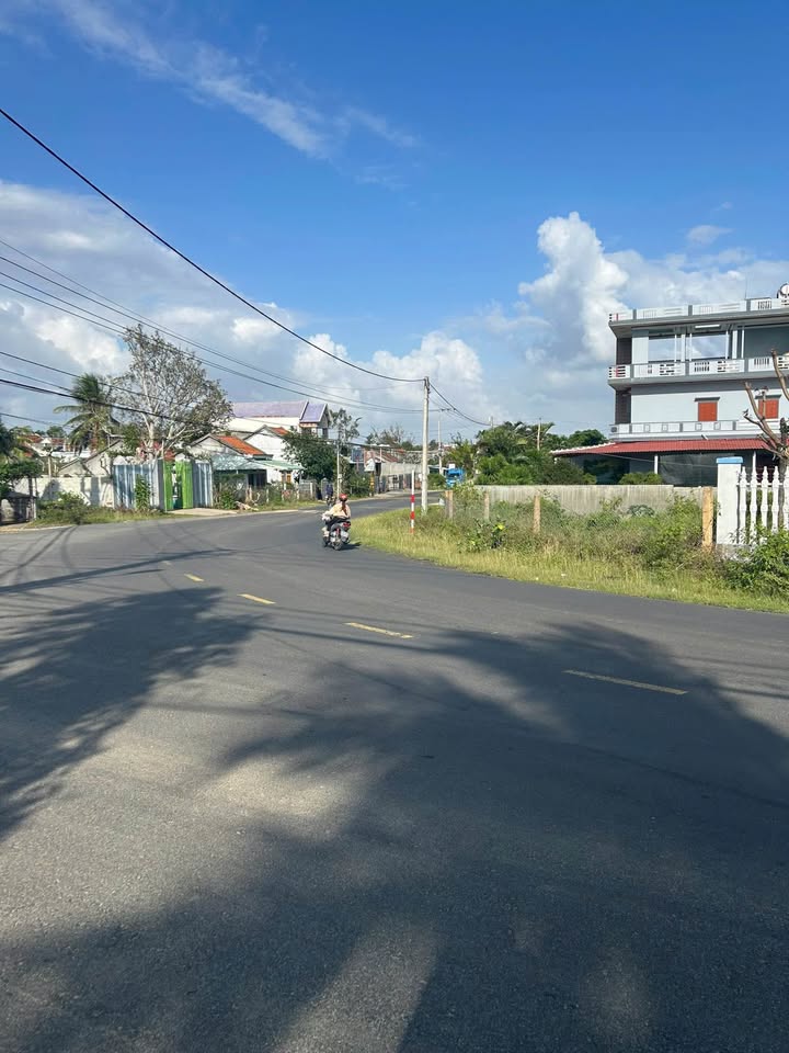 Đất nền lô góc Hòa Hiệp 195m² giá 1.95 tỷ - Tiềm năng sinh lời cao!