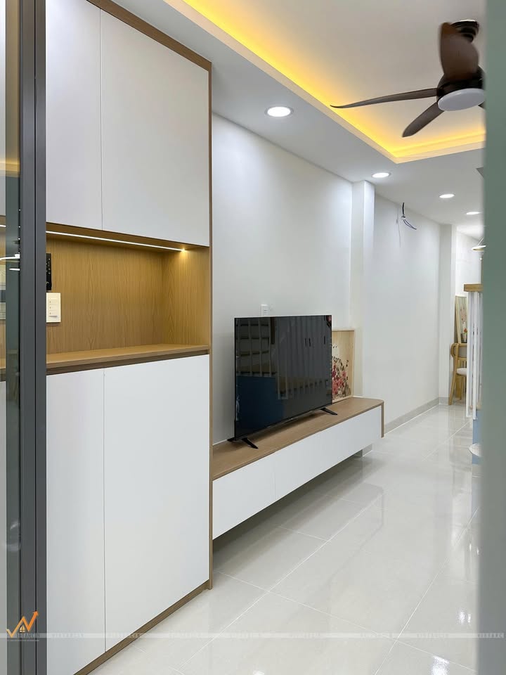 Bán FrontHouse mặt tiền Hậu Giang, Phường 5, Quận 6 - Giá 5.9 tỷ, vị trí kinh doanh lý tưởng!