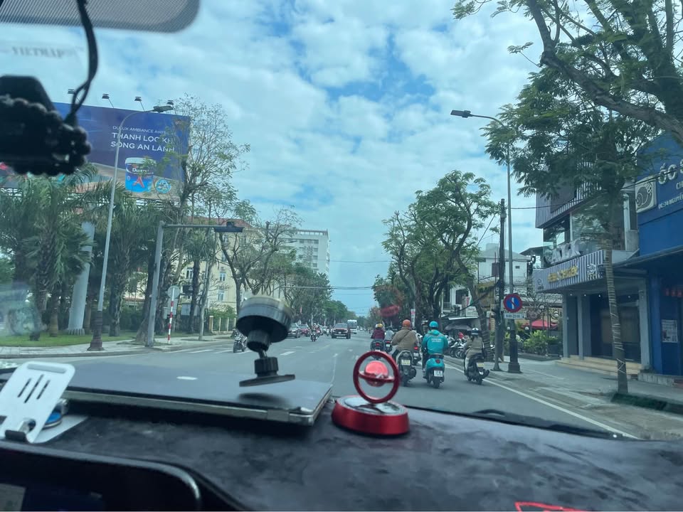 Bán nhà mặt tiền Bà Triệu, Huế 66m² giá 8 tỷ - Vị trí kinh doanh siêu lợi nhuận!