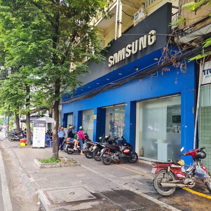 Cho thuê mặt tiền đường Hồng Bàng, quận 5, 500m² giá chỉ 140 triệu/tháng - Đầu tư tốt cho kinh doanh