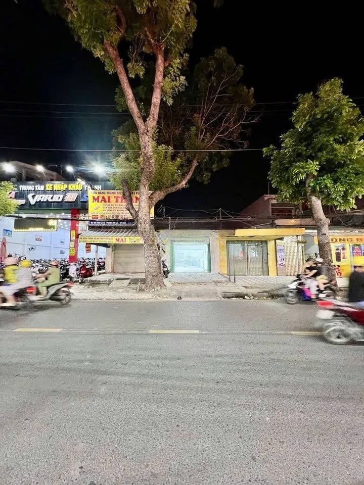 Mặt bằng kinh doanh cho thuê Tỉnh lộ 10, Bình Tân 136m² giá 25 triệu - Vị trí đắc địa, kinh doanh thuận lợi!