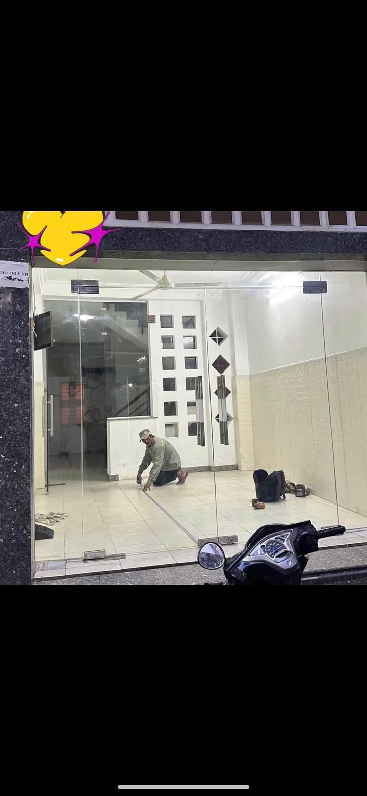 Cho thuê mặt bằng 15m² tại quận 10 - Giá chỉ 7 triệu/tháng, vào làm ngay!