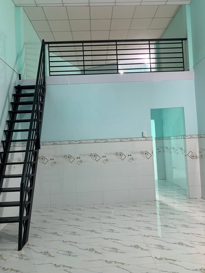 Nhà mặt tiền Trương Thị Như, Hóc Môn 67m² giá 4,2 triệu - Nhà mới sửa sạch sẽ!