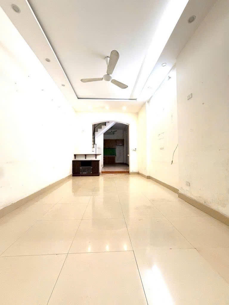 Nhà phân lô Tôn Đức Thắng, Đống Đa 45m² giá 16.2 tỷ - Ô tô vào nhà, thiết kế hiện đại!