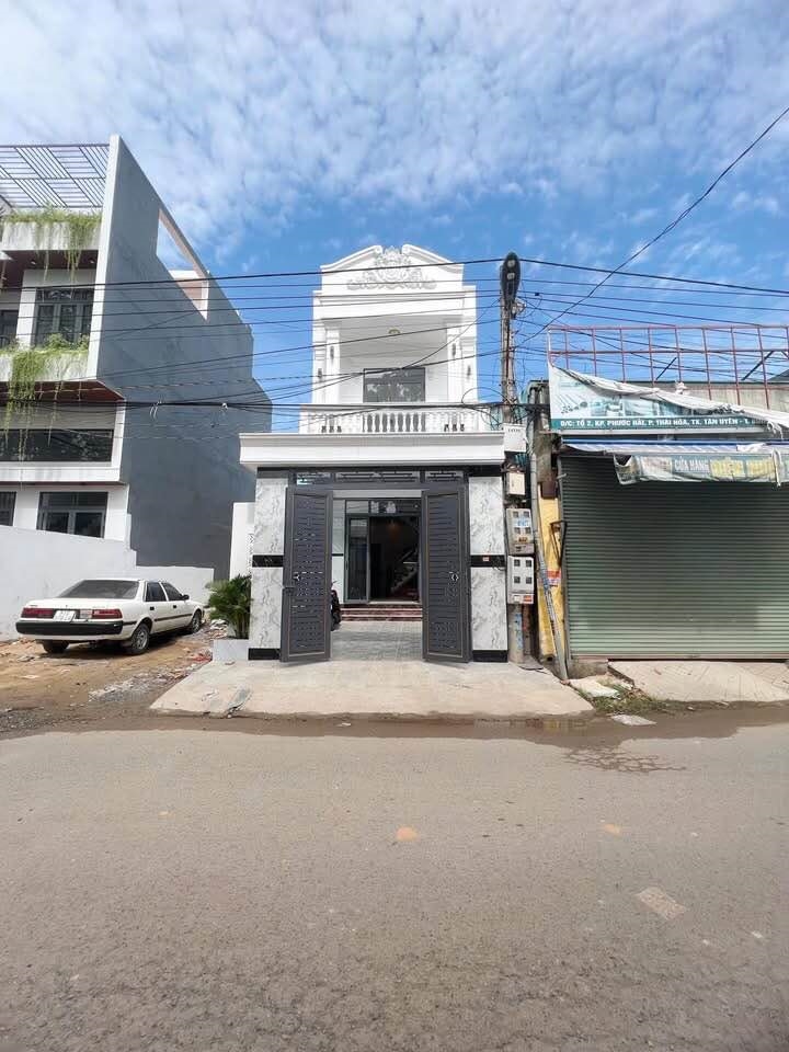 Nhà bán Tân Thới Nhì, Hóc Môn 90m² giá 1.87 tỷ - Sẵn sàng vào ở ngay!