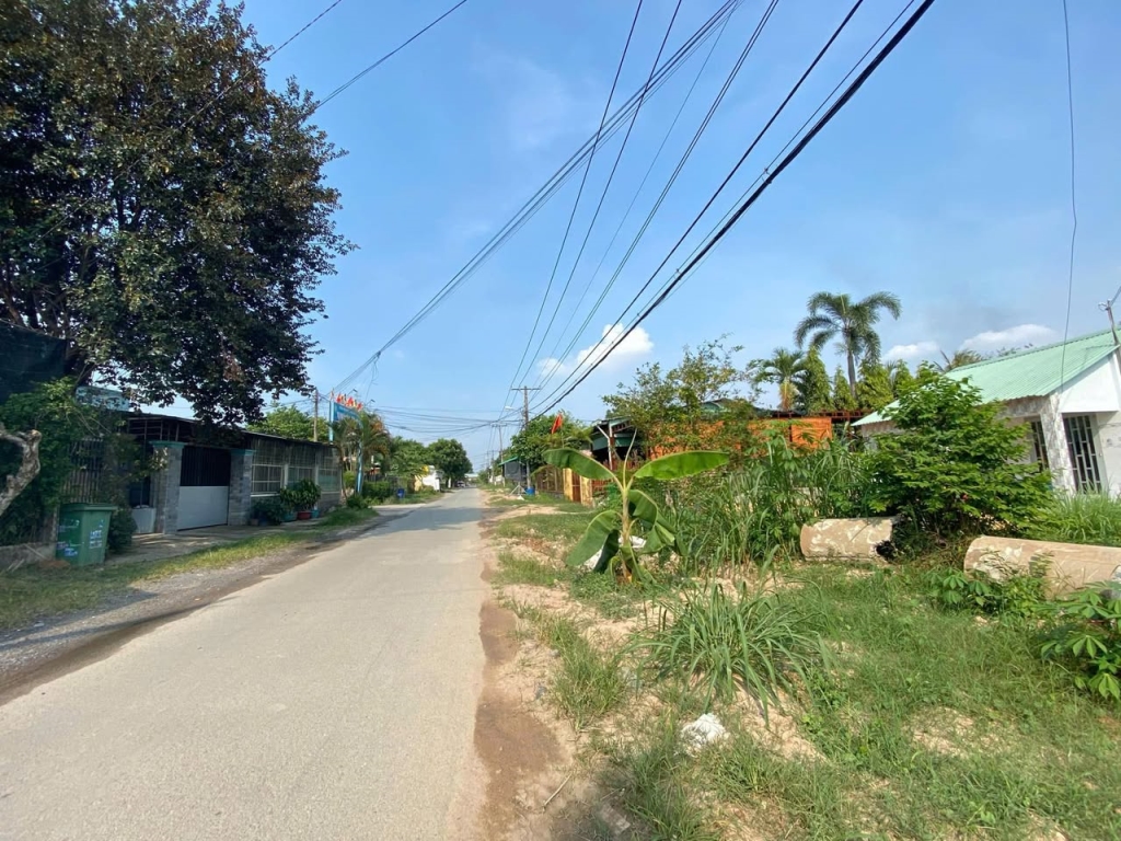 Bán đất Cây Trôm, Mỹ Khánh, Củ Chi 210m² giá chỉ 1.3 tỷ - Đầu tư sinh lời ngay!