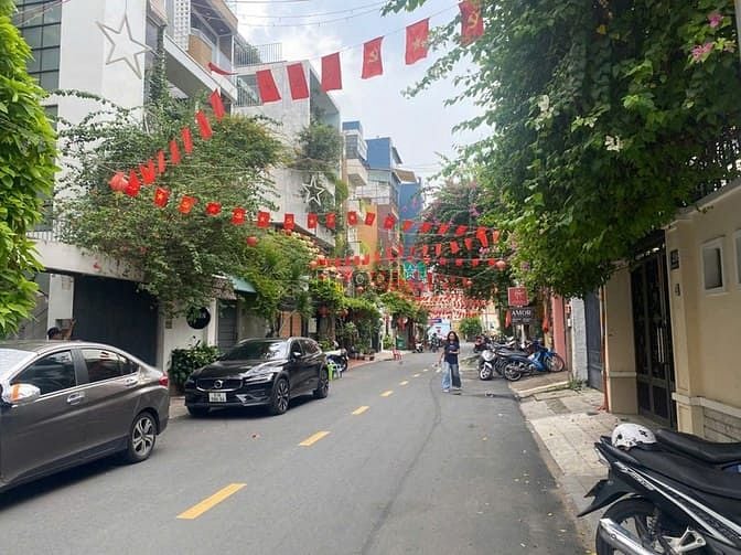 Cho thuê nhà phố Hẻm Xe Hơi 76C Thạch Thị Thanh, Quận 1 - Diện tích 300m², giá 35 triệu/tháng