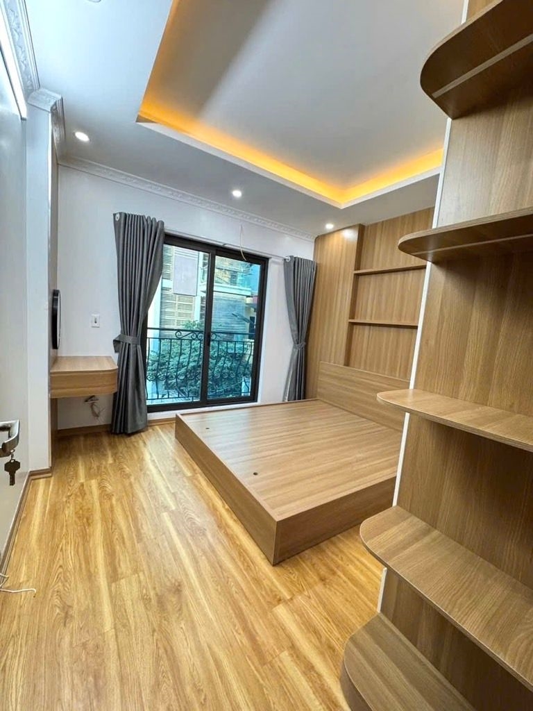 Bán nhà riêng Ngô Quyền, Hà Đông 35m² giá 9.2 tỷ - Sân trước nhà thoáng vĩnh viễn!