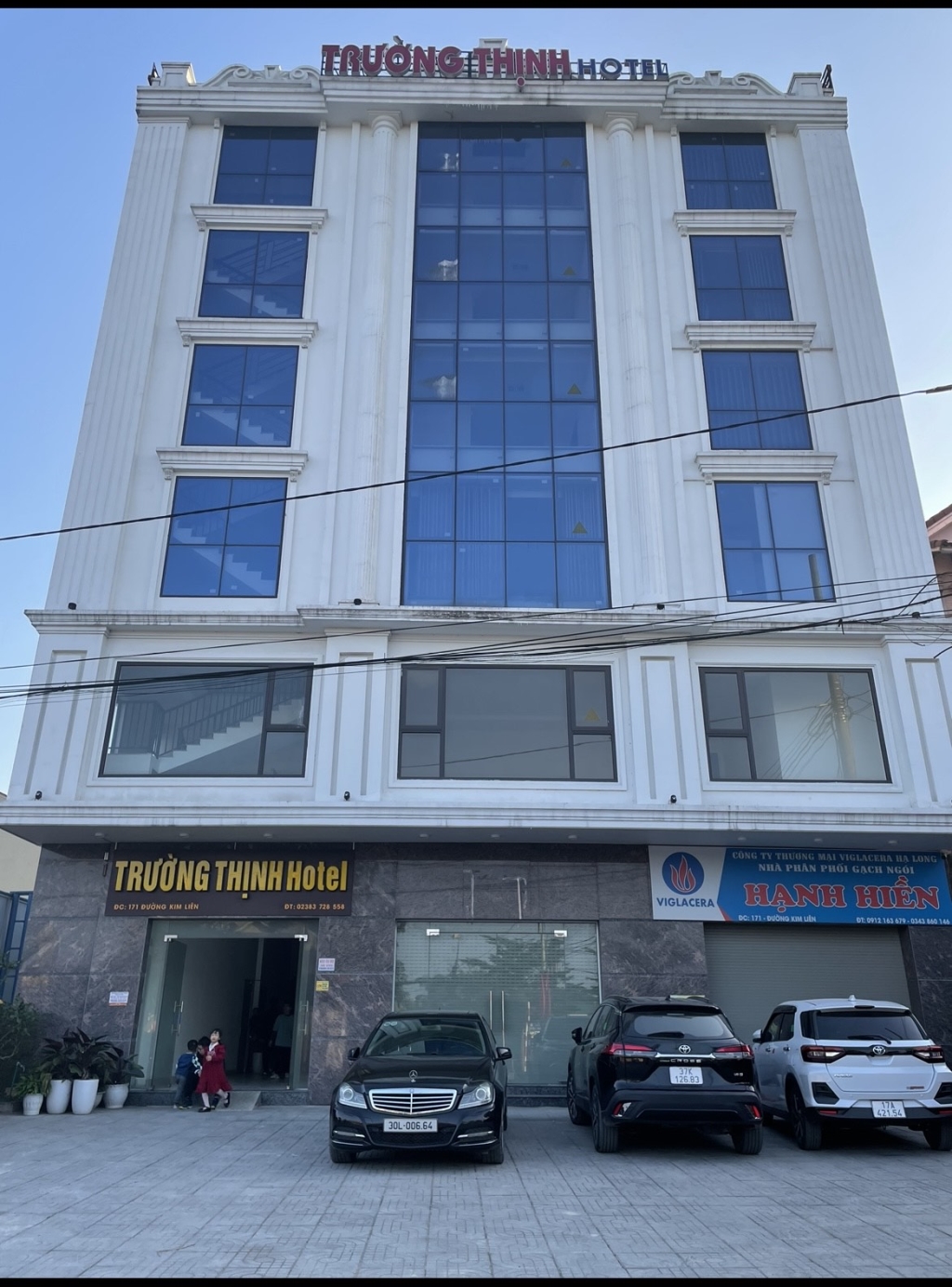 Cho thuê tòa nhà khách sạn Trường Thịnh tại Kim Liên 500m² giá 100 triệu - Tiện nghi đầy đủ, phù hợp cho chuyên gia!