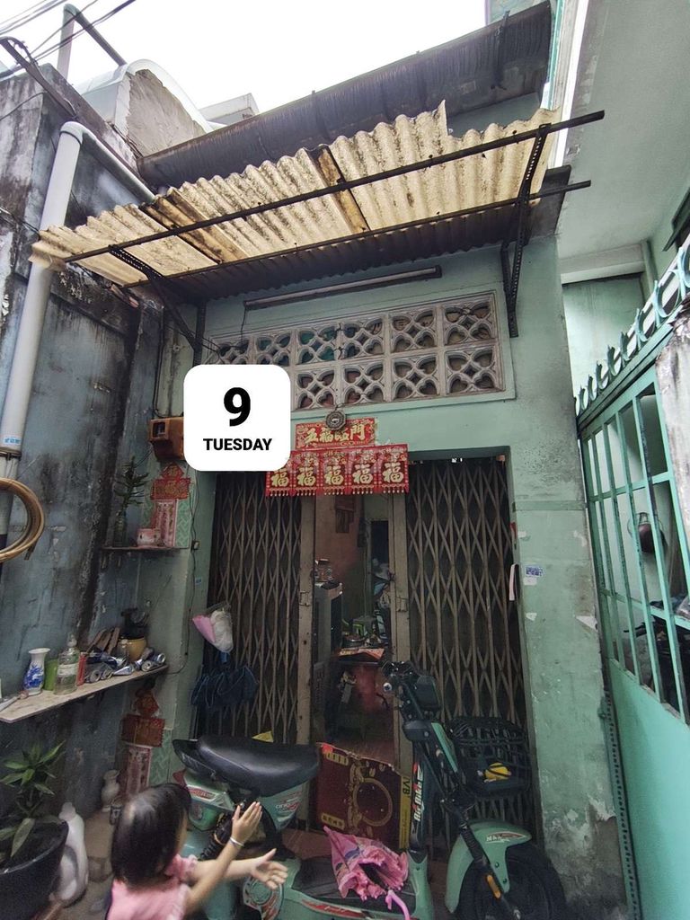 Nhà phố Đội Cung, Quận 11, DT 28.5m², chỉ 2.45 tỷ - Gần Đầm Sen, tiện đi lại