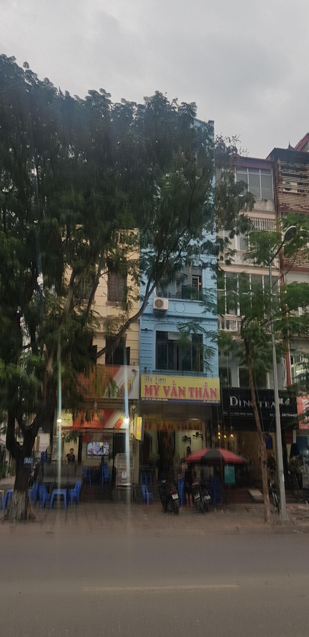 Nhà mặt phố Trần Quốc Hoàn, Cầu Giấy, 110m², 75 tỷ - Thiết kế hiện đại, cho thuê sinh lời!