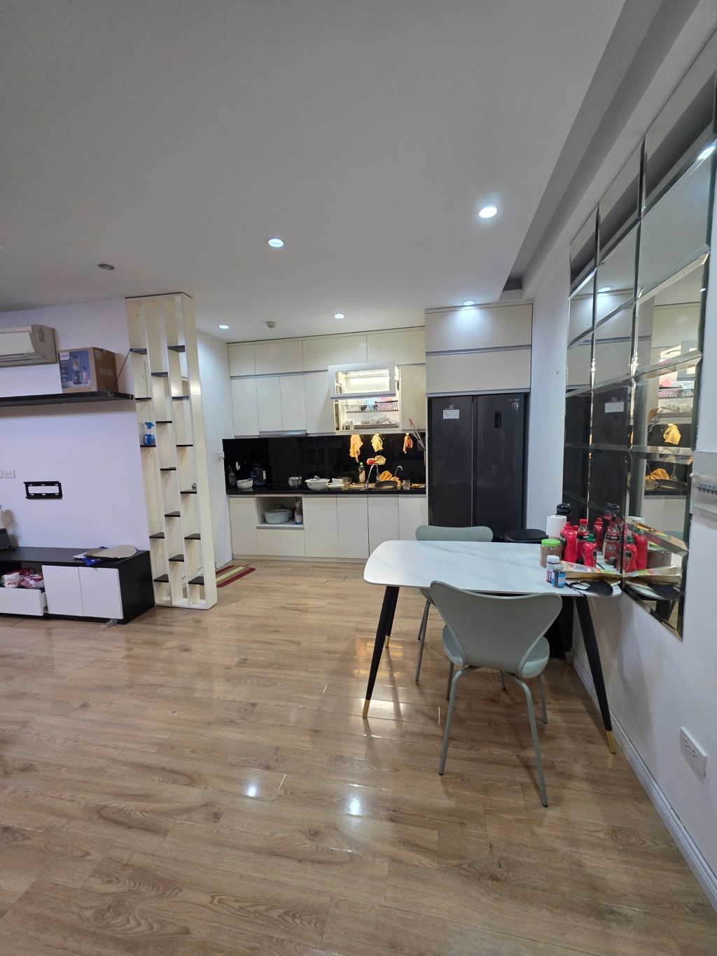 Chung cư 187 Nguyễn Lương Bằng, Đống Đa 66m² giá 6.8 tỷ - Vị trí đắc địa, gần hồ, thoáng đãng!