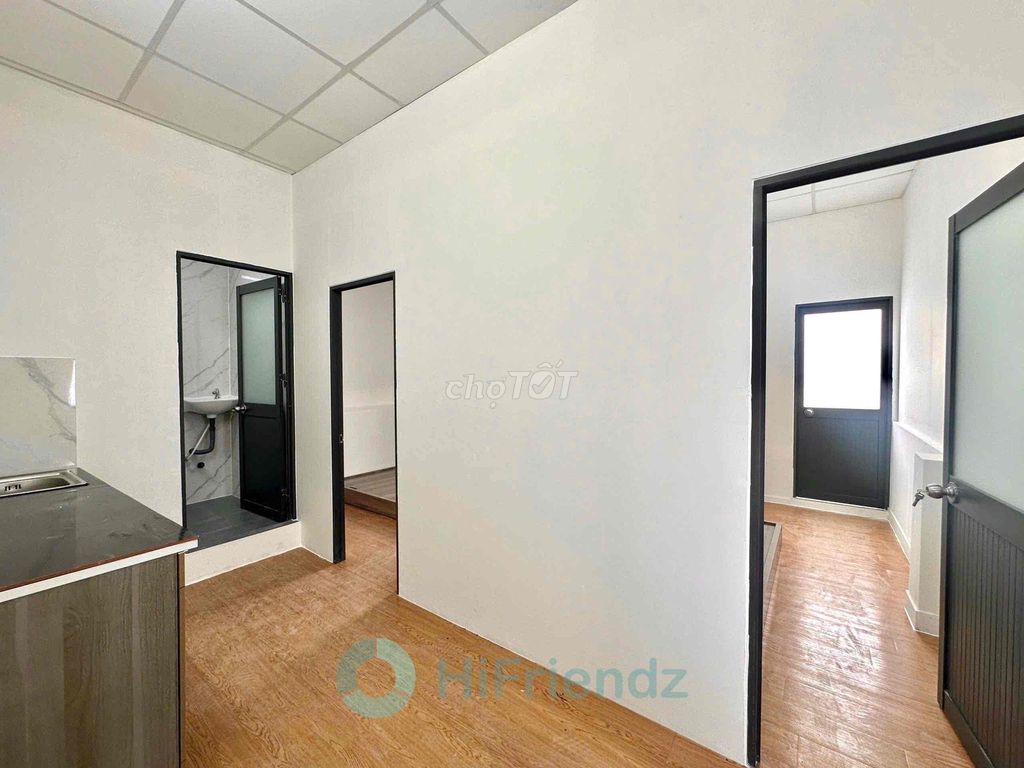 Căn hộ cho thuê 2 phòng ngủ mới tinh tại Tân Sơn Nhì, 50m² chỉ 6 triệu - Giao thông thuận lợi!