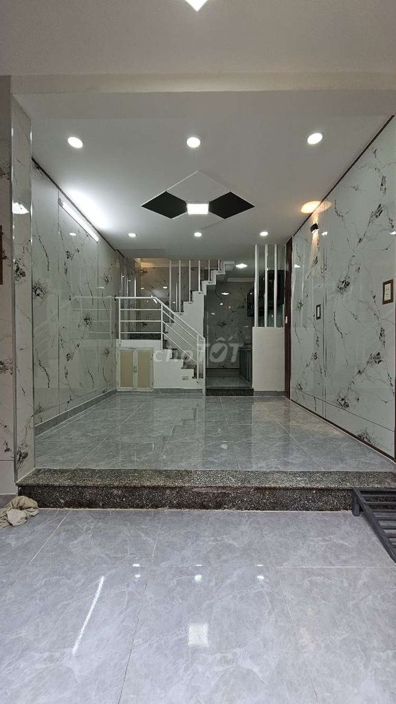 Nhà đẹp hẻm ba gác Bùi Minh Trực P5 Quận 8 - Giá 3.18 tỷ, sẵn sàng ở ngay!