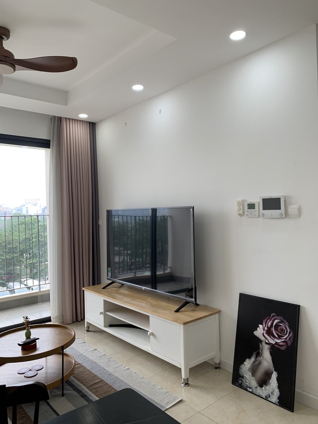 Căn hộ Vinhomes Trần Duy Hưng 73m² giá 7 tỷ - Thiết kế đẹp, sẵn sàng vào ở!