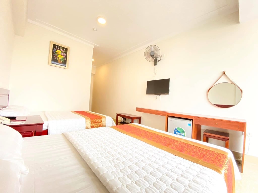 Khách sạn Hải Đăng Cửa Lò 400m² cho thuê - Gần KCN VSIP và bãi tắm