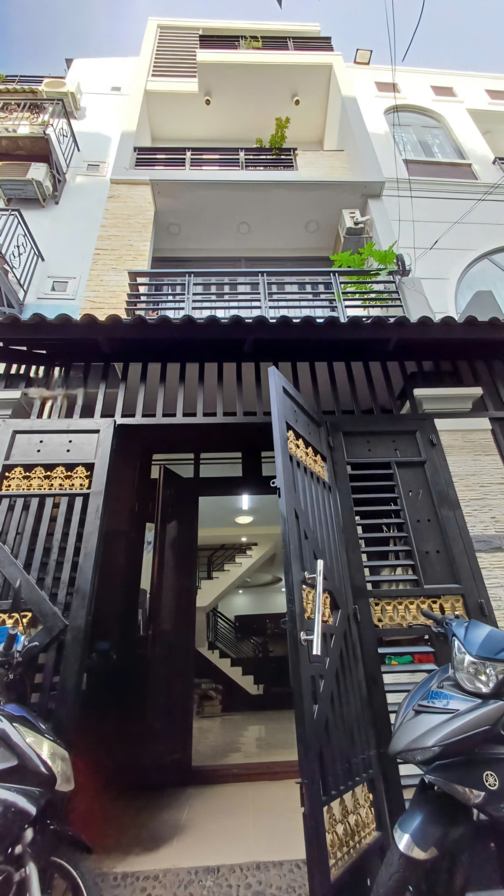 Nhà 4 tầng hẻm xe hơi 56m² Tân Bình - Giá 9 tỷ thương lượng