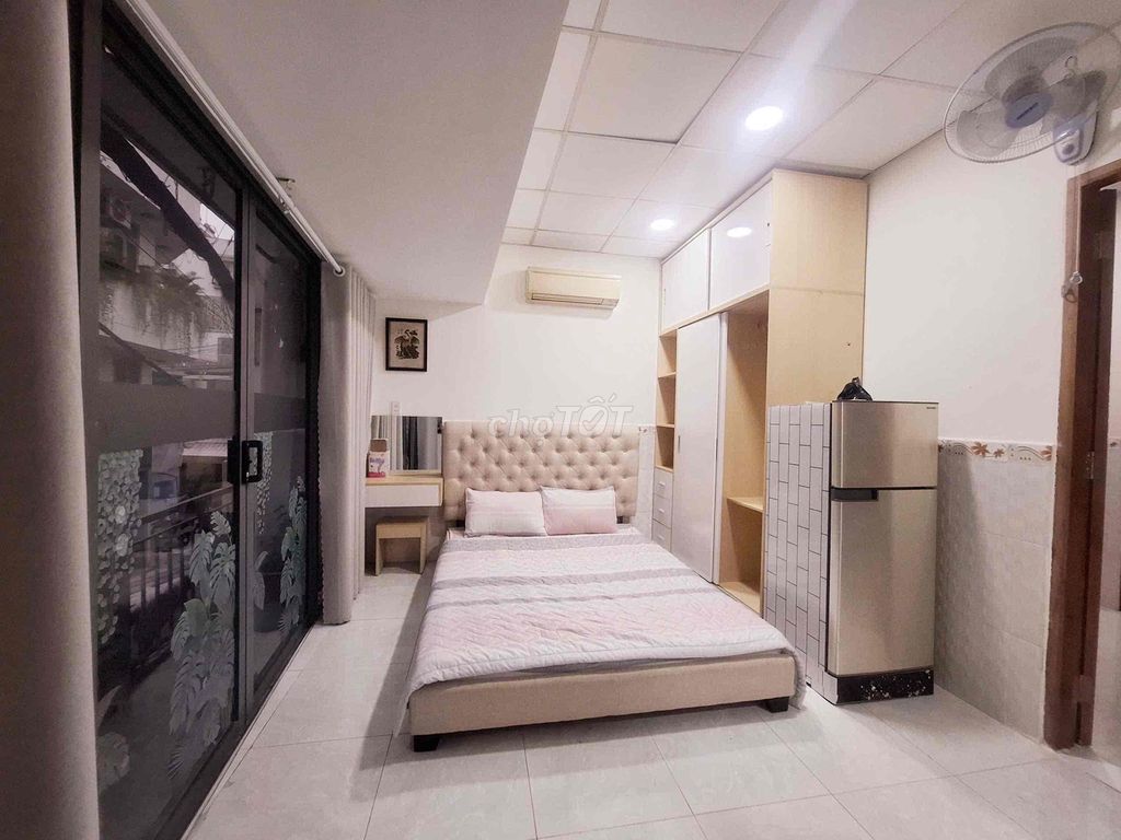 Phòng trọ đường Trần Văn Đang, Quận 3, 30m² giá chỉ 5.3 triệu - Full nội thất sang trọng!