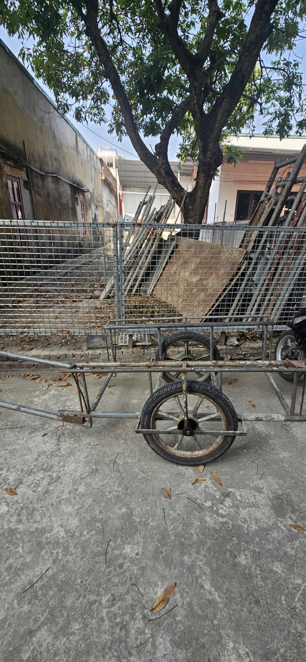 Đất vàng 81m² Thị Trấn Chi Đông giá 3.3 tỷ - Ô tô đậu cửa thuận tiện!