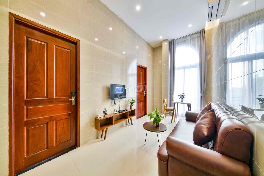 Căn hộ 2 phòng ngủ có balcony tại Phan Đình Phùng - Giá từ 8.5 triệu!