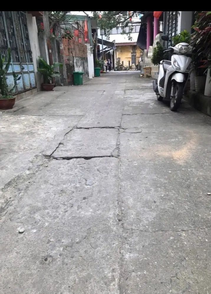 Đất kiệt ô tô 127 Đồng Kè, 60m² giá 3.05 tỷ - Tiện ích xung quanh đa dạng!