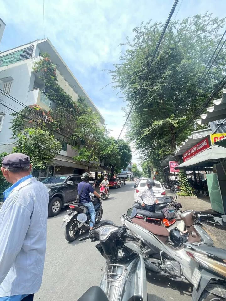 Cho thuê văn phòng mặt tiền đường Thoại Ngọc Hầu 84m² - Phù hợp kinh doanh Spa, văn phòng công ty!