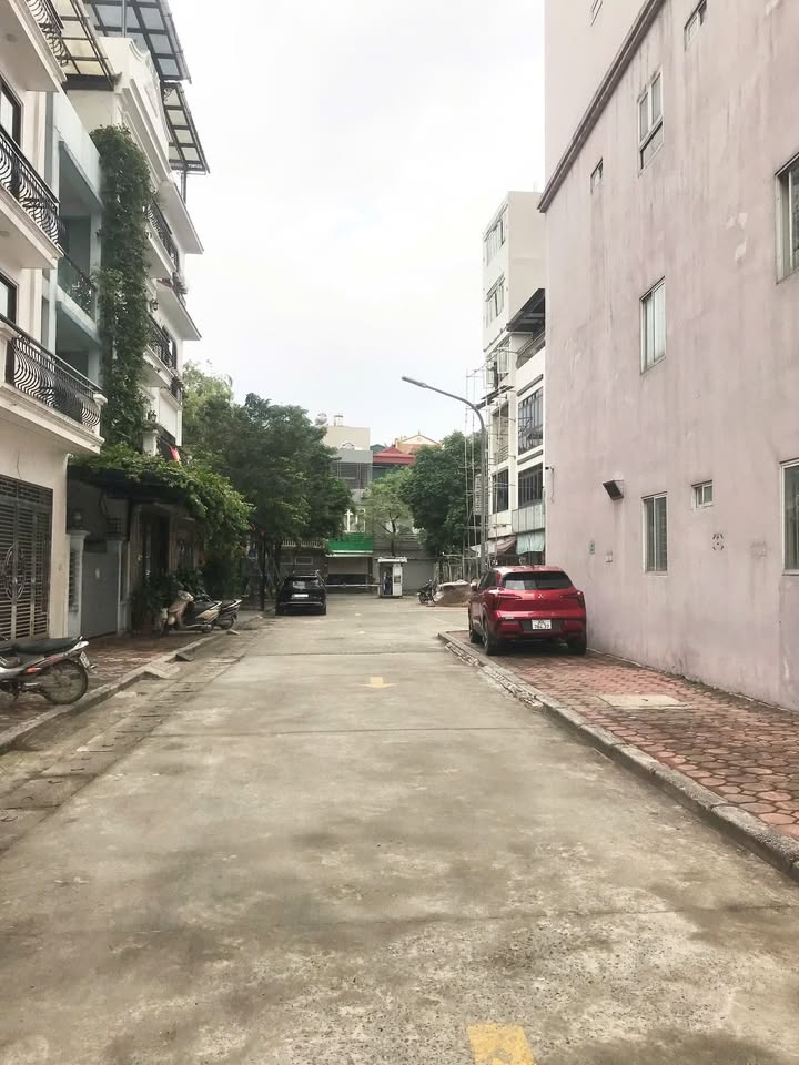 Cho thuê Nhà liền kề 66m² tại 362 Bùi Xương Trạch - Ô tô đỗ cửa, an ninh 24/24!