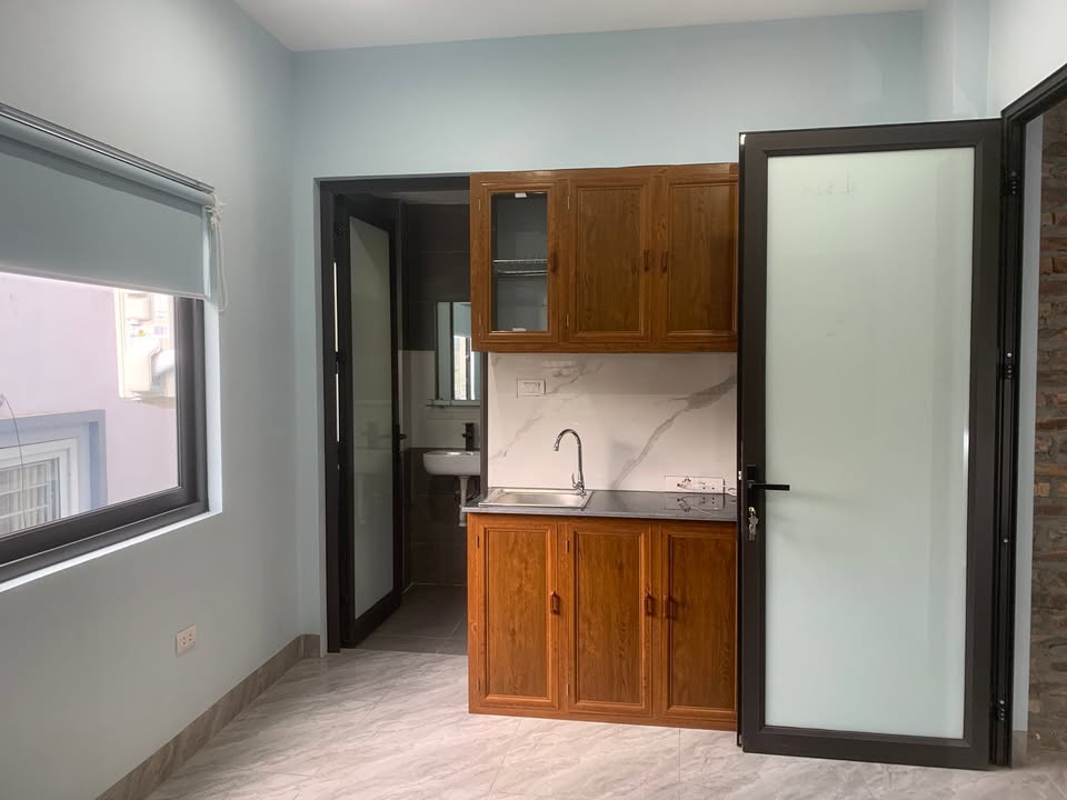 Nhà nhỏ cho thuê tại ngõ 562 Trần Cung, 3.6 triệu/tháng - Giá cả hợp lý!