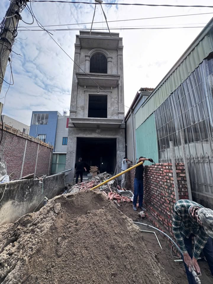 Nhà 3 tầng độc lập Đặng Cương, An Dương 60m² giá chỉ 2.55 tỷ - Thiết kế hiện đại, sân ô tô