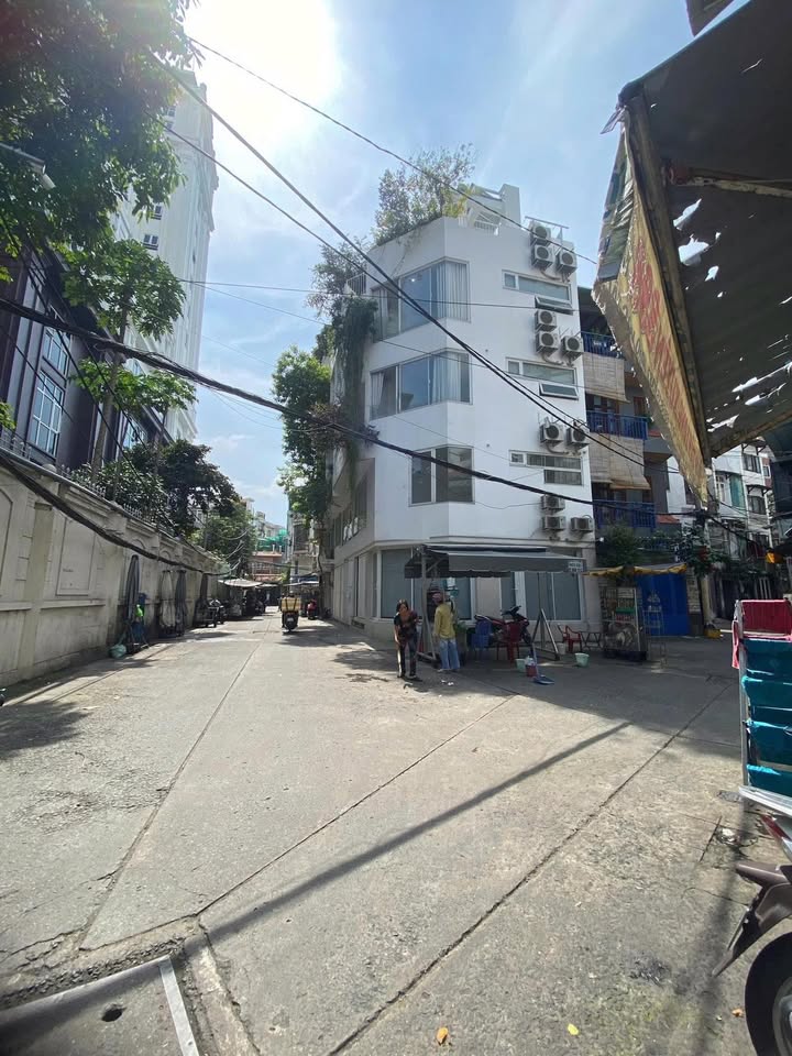 Căn hộ dịch vụ Quận 1, giá 7.9 tỷ - Pháp lý rõ ràng, thu nhập ổn định!