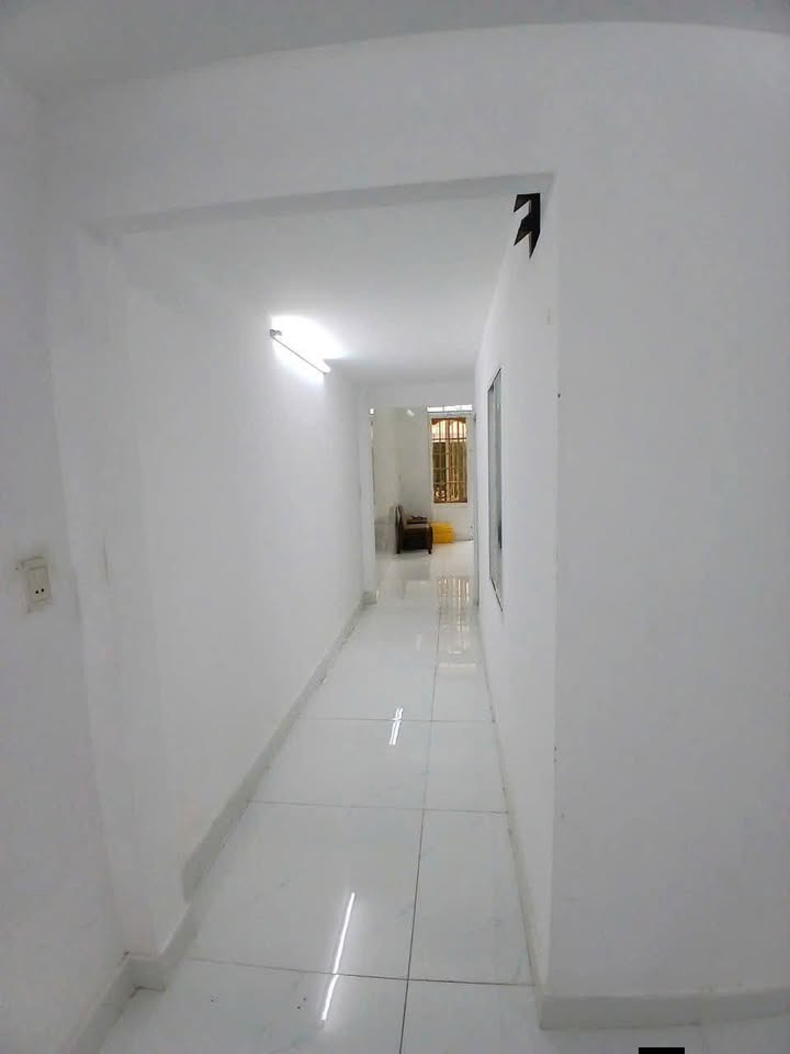 Nhà cho thuê mặt tiền đường Chính Hữu, 120m² giá 10 triệu - Địa điểm lý tưởng cho gia đình!