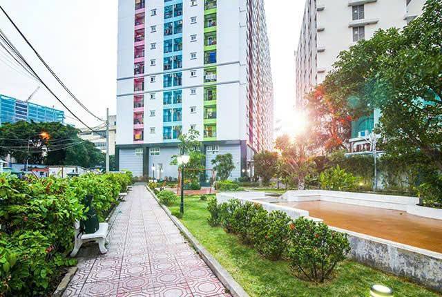 Căn hộ 8x Plus Quận 12 63m² giá 2.85 tỷ - Sổ hồng lâu dài, tầng thấp tiện lợi!