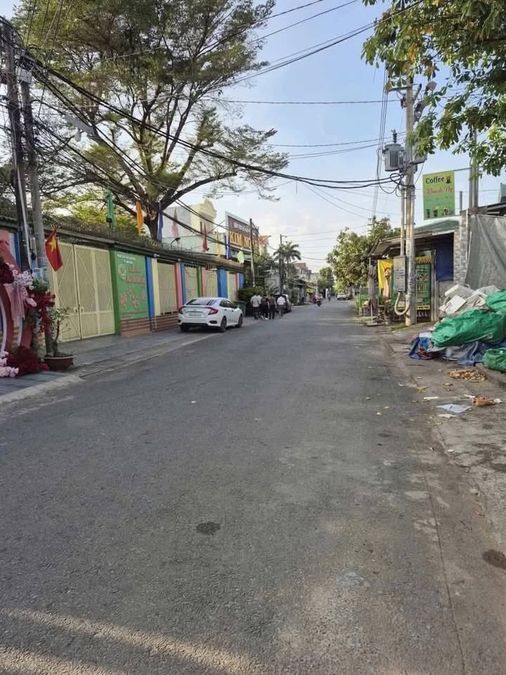 Đất nền Khu Phố 5, Biên Hòa 175m² giá 2.3 tỷ - Nở hậu tài lộc, vị trí đắc địa!