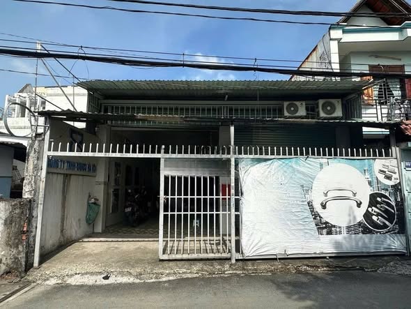 Nhà mặt tiền Lâm Thị Hố, Quận 12, 160m² giá 15 triệu - Cơ hội kinh doanh tuyệt vời!