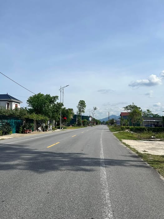 Đất mặt đường Xuân Thành Nghi Xuân 200m² - Hướng Đông, Thỏa thuận giá tốt!