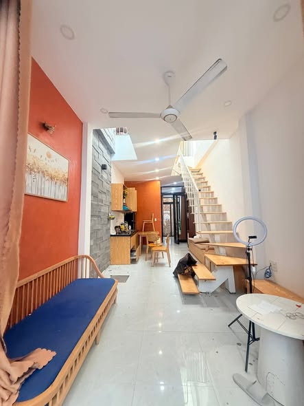 Nhà 2 Tầng Kiệt Hoàng Diệu, Hải Châu 53m² giá 3.85 tỷ - Nội thất đầy đủ, sẵn sàng ở ngay!