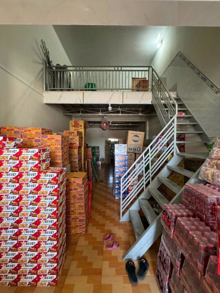 Nhà mặt tiền đường Nguyễn Tri Phương, Tân Châu, 68m², giá 1 tỷ - Cơ hội đầu tư tuyệt vời!