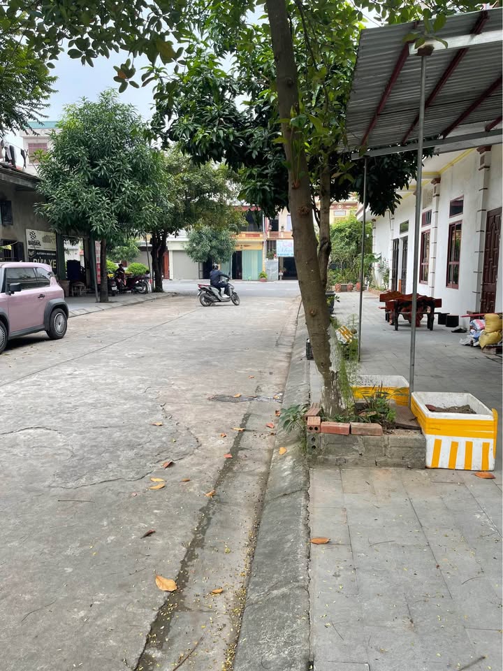 Nhà riêng Nam Bình, 80m² giá 4 tỷ - Mặt tiền rộng, xe hơi vào tận nhà!