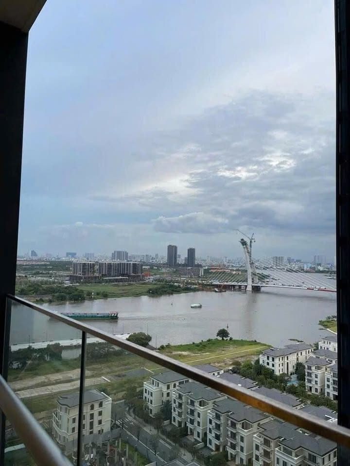 Căn hộ Vinhomes Bason Bình Thạnh 50m² giá 9.3 tỷ - View sông cực chill!