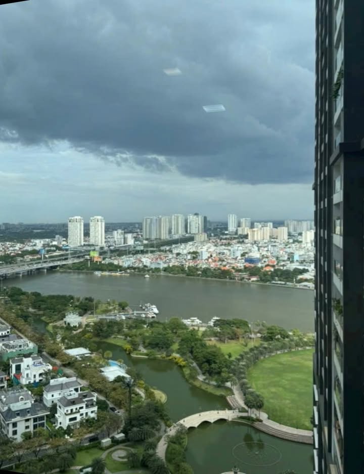 Căn hộ Park 6 Vinhomes Central Park 2PN giá 28 triệu - Nhận nhà ngay!